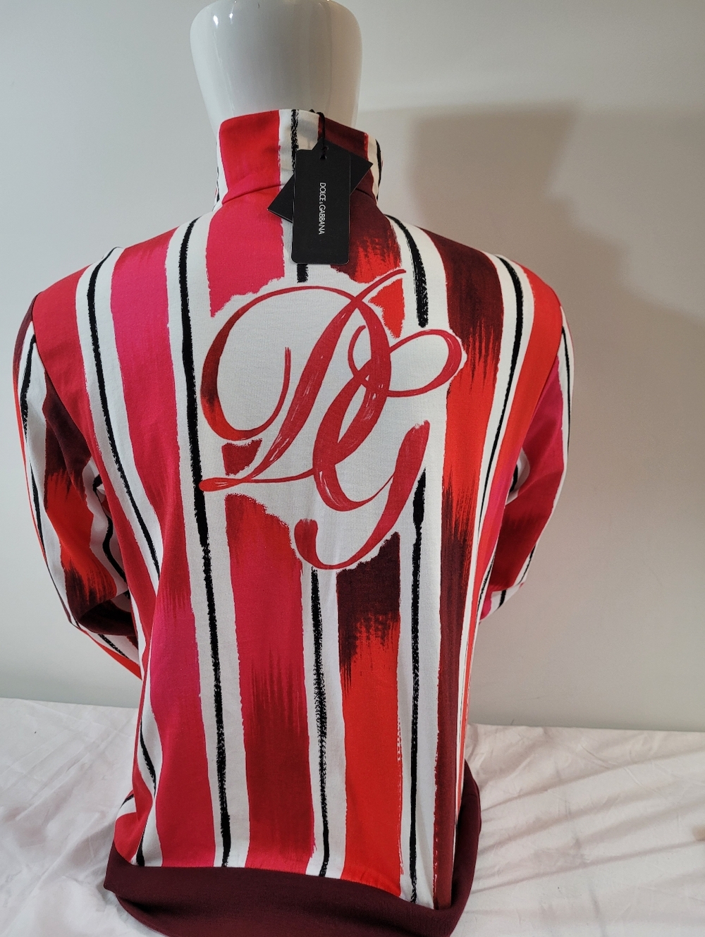 Dolce & Gabbana Mens Red & White Stripped Pullover Neck Size 38 $1390 Authenic